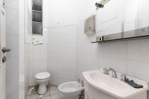 Oficina En Venta - 4 Ambientes 2 Baños - 160mts2 - Monserrat