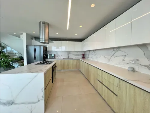 Penthouse En Venta Amoblado 3 Alcobas En Edificio Montu Vista Al Mar