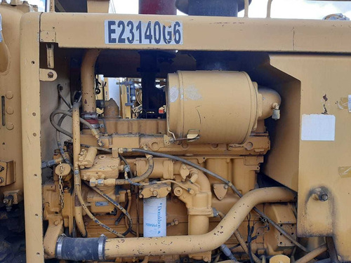 Motoniveladora Caterpillar 140g