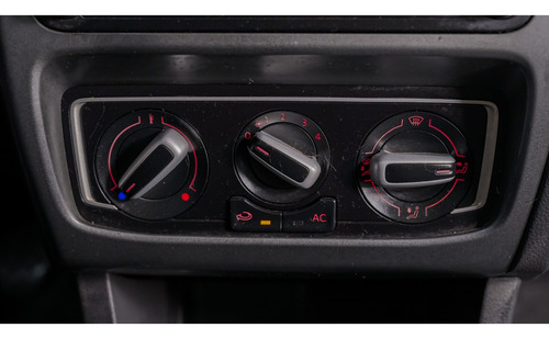 Volkswagen Fox 1.6 MSI TOTAL FLEX CONNECT 4P MANUAL