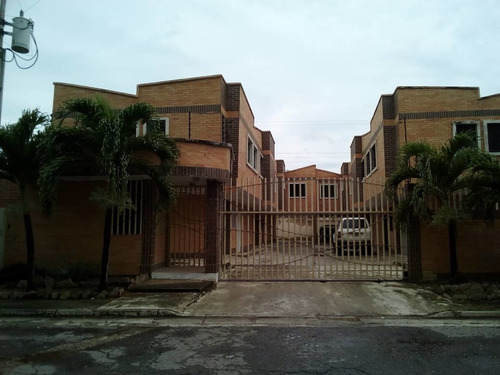 Imagen 12 de 14 de Thownhouse A Estrenar Naguanagua Conjunto De Solo 6 Th