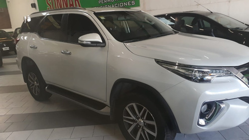 Imagen 3 de 11 de Toyota Sw4 2.8 Srx C/autom 4x4 7 Plazas 2017