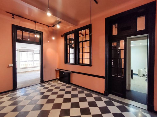 Imagen 2 de 30 de Vivienda / Oficina De 6 Ambientes Con Terraza Y Balcón En San Nicolás