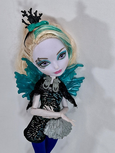 Boneca Ever After High Faybelle Thorn 2014 Mattel (Usado)
