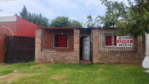 Casa De 1 Dormitorio En Granadero Baigorria