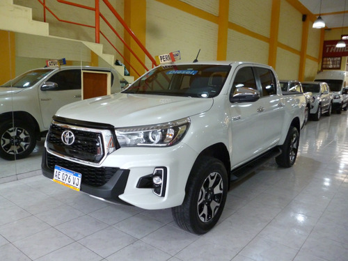 Toyota Hilux 2.8 Cd Srx 177cv 4x2