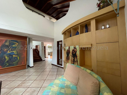 Casa Quinta En Venta Con Piscina Planta Eléctrica Excelente Distribución Cocina Empotrada Seguridad Dos Niveles Nela 24-21124