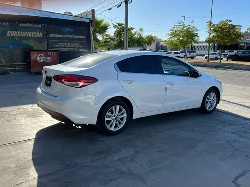 Kia Forte 2.0 Ex Mt