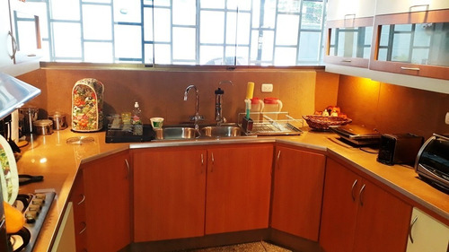 Imagen 2 de 9 de Venta Casa Urb. Lomas Del Este, Valencia