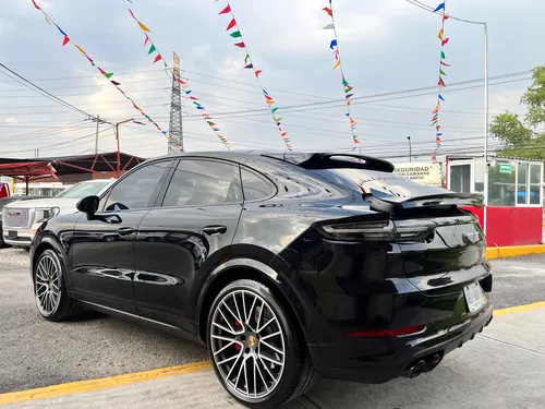 Porsche Cayenne coupé 4.0 v8 turbo at
