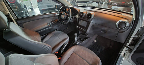 Imagem 9 de 10 de Volkswagen Saveiro 1.6 Mi Ce 8v Flex 2p Manual G.vi