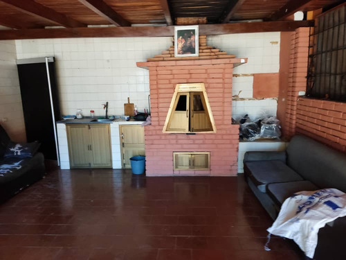 Josefina Toledo: Casa Comercial En Venta En La Viña, 466m², Para Ser Remodelada, Terreno Rectangular, Inmejorable Ubicación, 222544