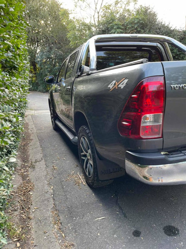 Toyota Hilux 2.8 Cd Srx 177cv 4x4 2016