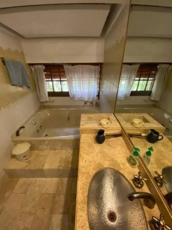 Imagen 9 de 10 de Casa Tres Dormitorios Barrio Cura
