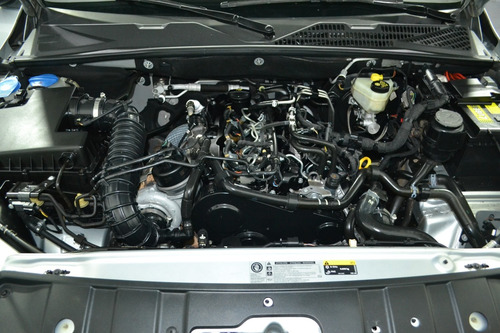 Imagen 12 de 12 de Vw Amarok 2.0tdi D/c 4x2 Comfortline 2017 A/t -imolaautos