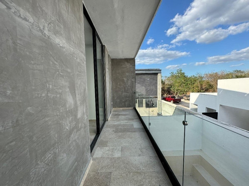 Townhouse En Venta En Temozón Norte En Merida Yucatán.