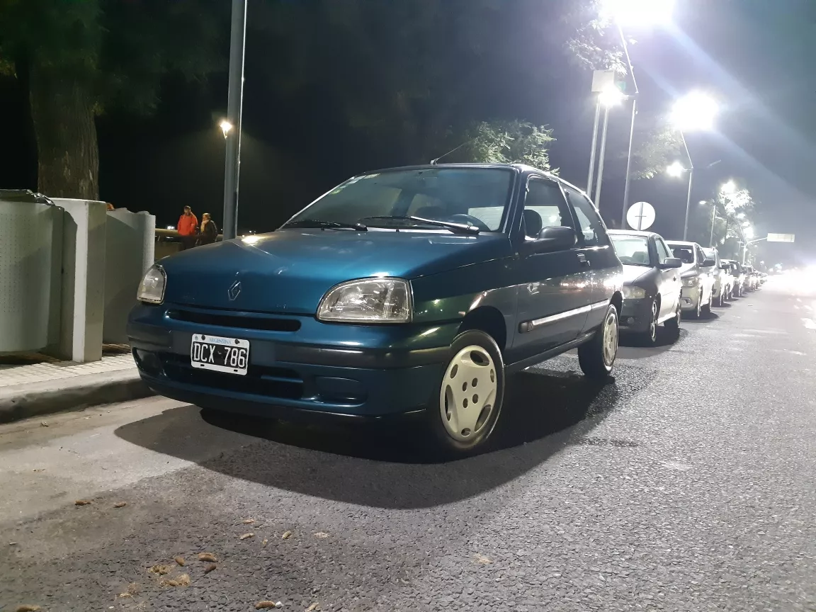 Renault Clio 1.6 Rn Aa Pk2