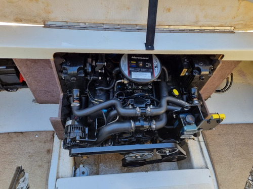 Imagen 13 de 13 de Bermuda 595 Cuddy 190hp