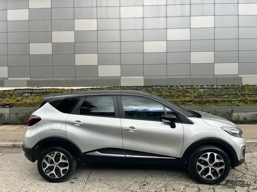 Renault Captur 2.0 Intens Automática