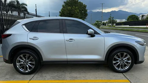 Mazda CX-5 Grand Touring, 4x4, Signature