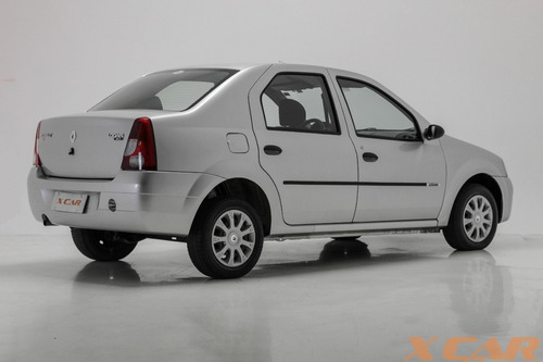 Renault Logan 1.0 Authentique 16v Flex Prata