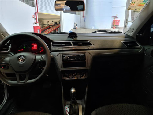 Imagem 2 de 6 de Voyage 1.6 16v Msi Totalflex 4p Automático