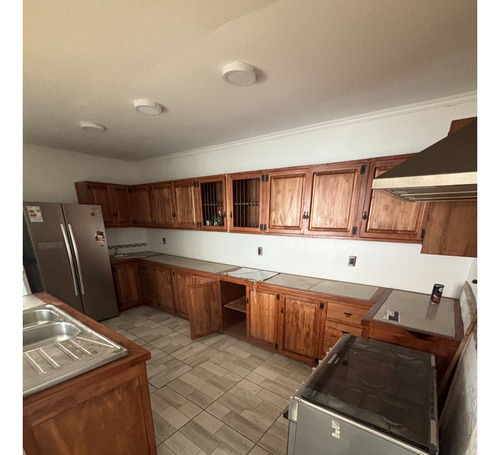 Casa En Excelente Ubicacion!!! Nuevo Precio
