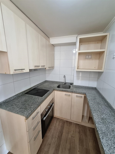 Departamento En Venta De 2 Dorm. San Miguel - Metro Lo Vial