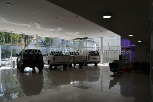 Imagen 10 de 21 de Lmgc Vende Espectacular Local Multiproposito Ó Concesionario En Las Palmas Cod: 22-23626