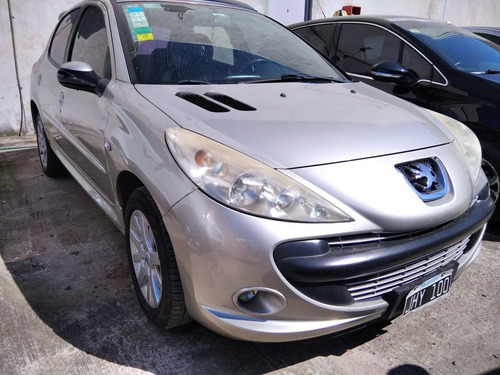 Robyana| Peugeot 207 2010 1.6 Xt| Ne