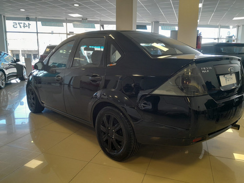 Imagen 5 de 15 de Ford Fiesta Max Max Ambiente Con Gnc Rp
