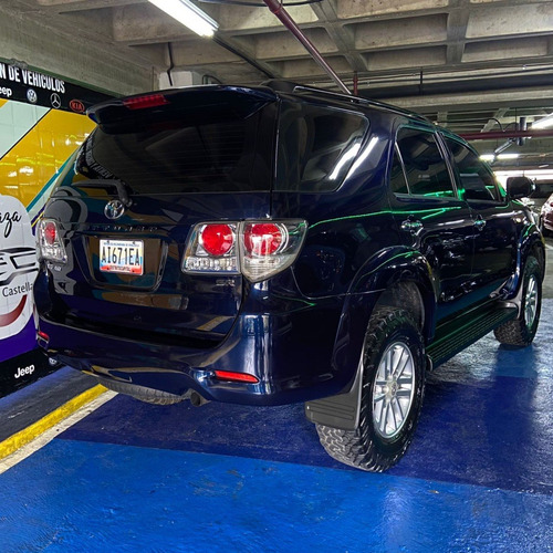 Imagen 5 de 9 de Toyota Fortuner Sr 2013