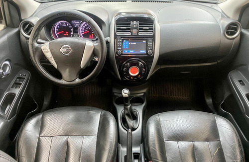 Nissan Versa 16 Unique