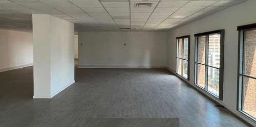 Oficina En Arriendo En Las Condes El Bosque Norte