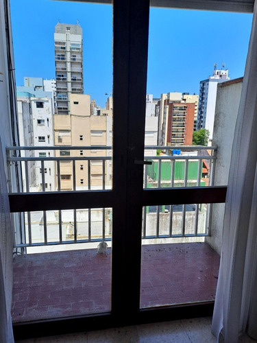 Imagen 12 de 24 de Oportunidad!! Departamento 2 Ambientes Frente A Plaza España Y Las Mejores Playas De La La Perla - Mar Del Plata
