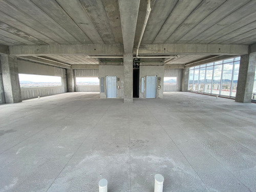 Se Rentan Oficinas Para Corporativo De Lujo En Lomas De Angelopolis Puebla.
