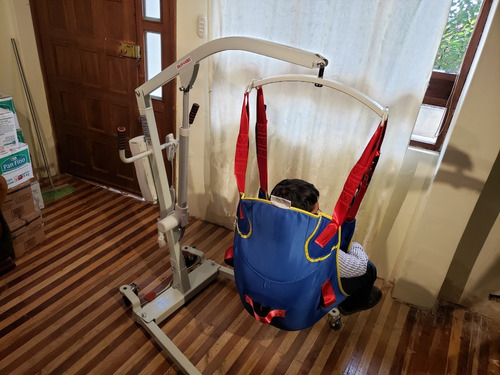 Levantador Ayuda A Movimiento De Pacientes Eléctrico 250kg 