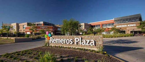 Imagen 3 de 6 de Local En Venta Remeros Plaza Shopping