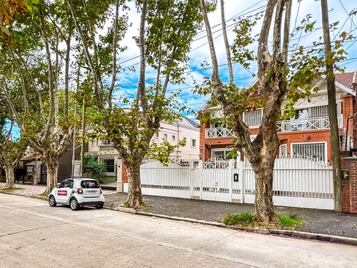Casa En Alquiler, 4 Plantas, Jardín Y Pileta - Martínez