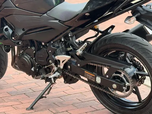 Kawasaki Z400 2021