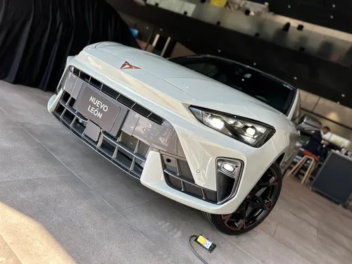 Cupra Leon 300Hp