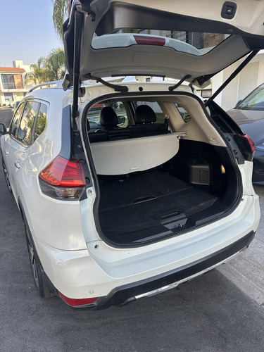 Nissan X-Trail 2.5 Exclusive 2 Row Cvt