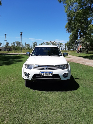 Mitsubishi L200 3.2 Cab Doble 4wd Cr 170cv Mt 2016