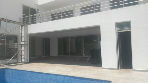 Residencia Con Alberca, Balcones Del Campestre.