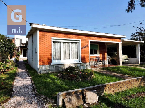 Imagen 2 de 12 de Casa En Piriápolis (piriápolis Centro)