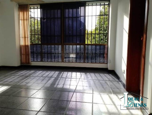 Oficina En Arriendo Medellín Sector Santa María De Los Ángeles.