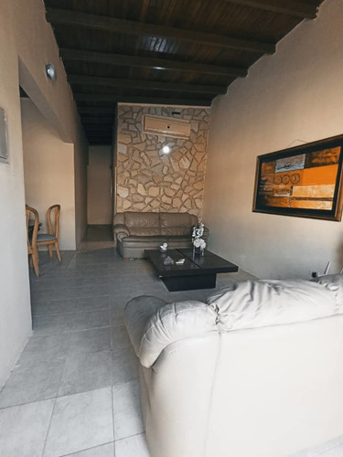 Imagen 3 de 7 de Quinta En Alquiler - Urb. Las Aves, La Morita - 04145880139