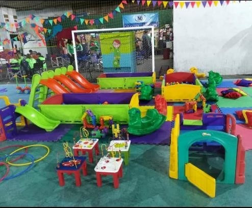 Imagen 10 de 10 de Alquiler De Plaza Blanda Inflables Mini Living Tejo Metegol