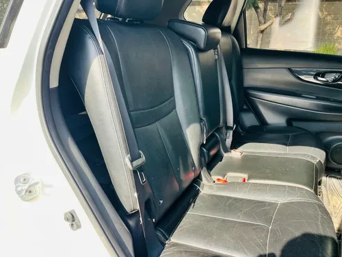 Nissan X-Trail 2.5 Exclusive 3 Row Cvt