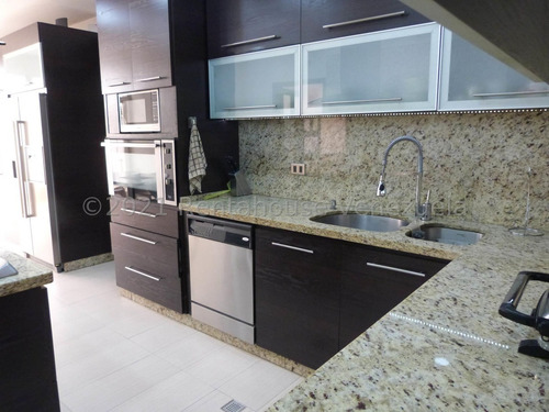 Imagen 28 de 30 de Casa_en_venta_en_caracas_en_prados-del-este_ Rah-22-498 Orlando Figueira 04125535289/04242942992